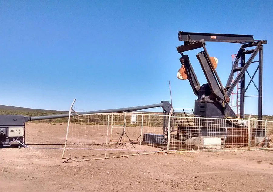 Unidad TUBEX instalada junto a una boca de pozo